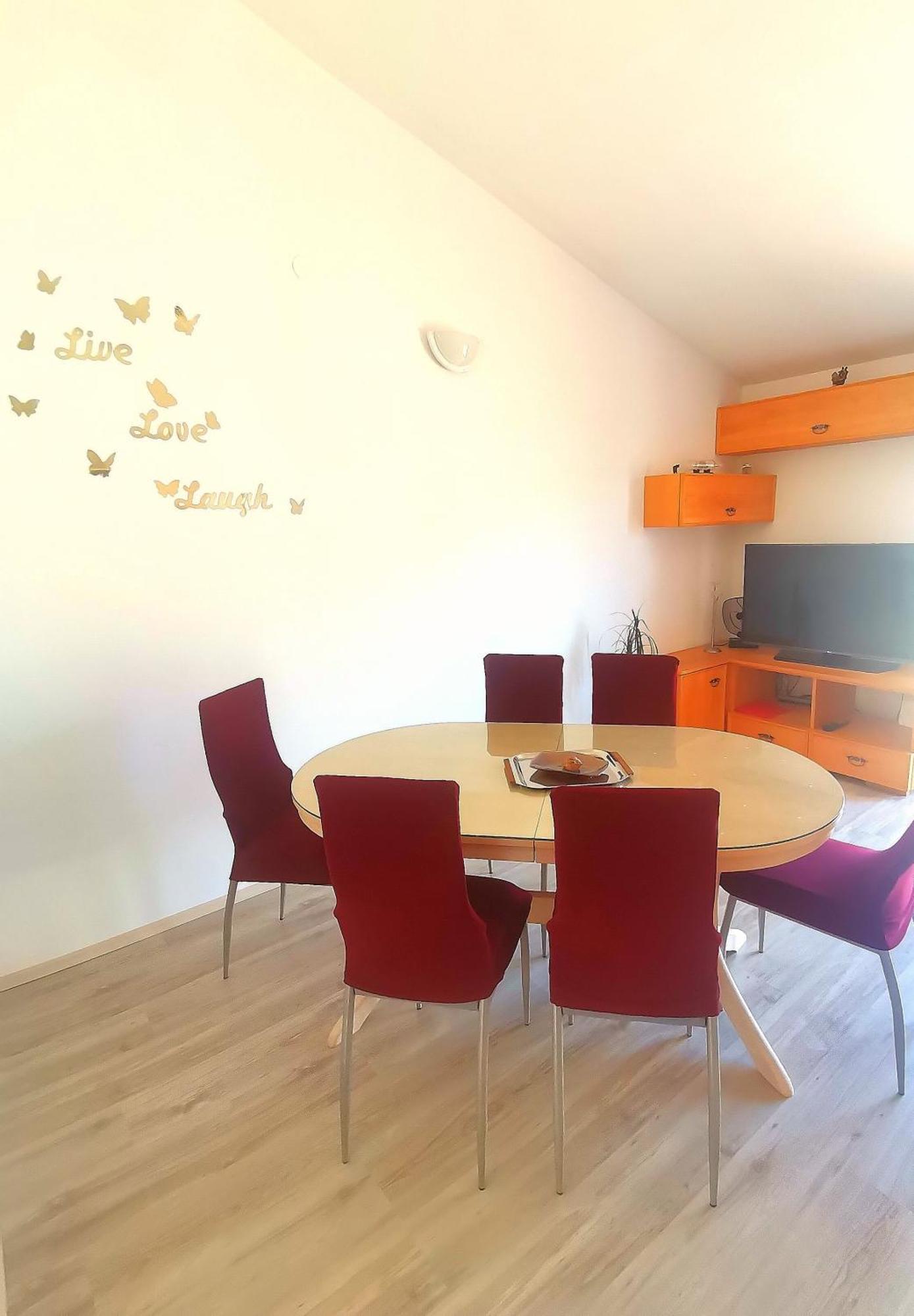 Apartments Green & Orange Хвар Экстерьер фото