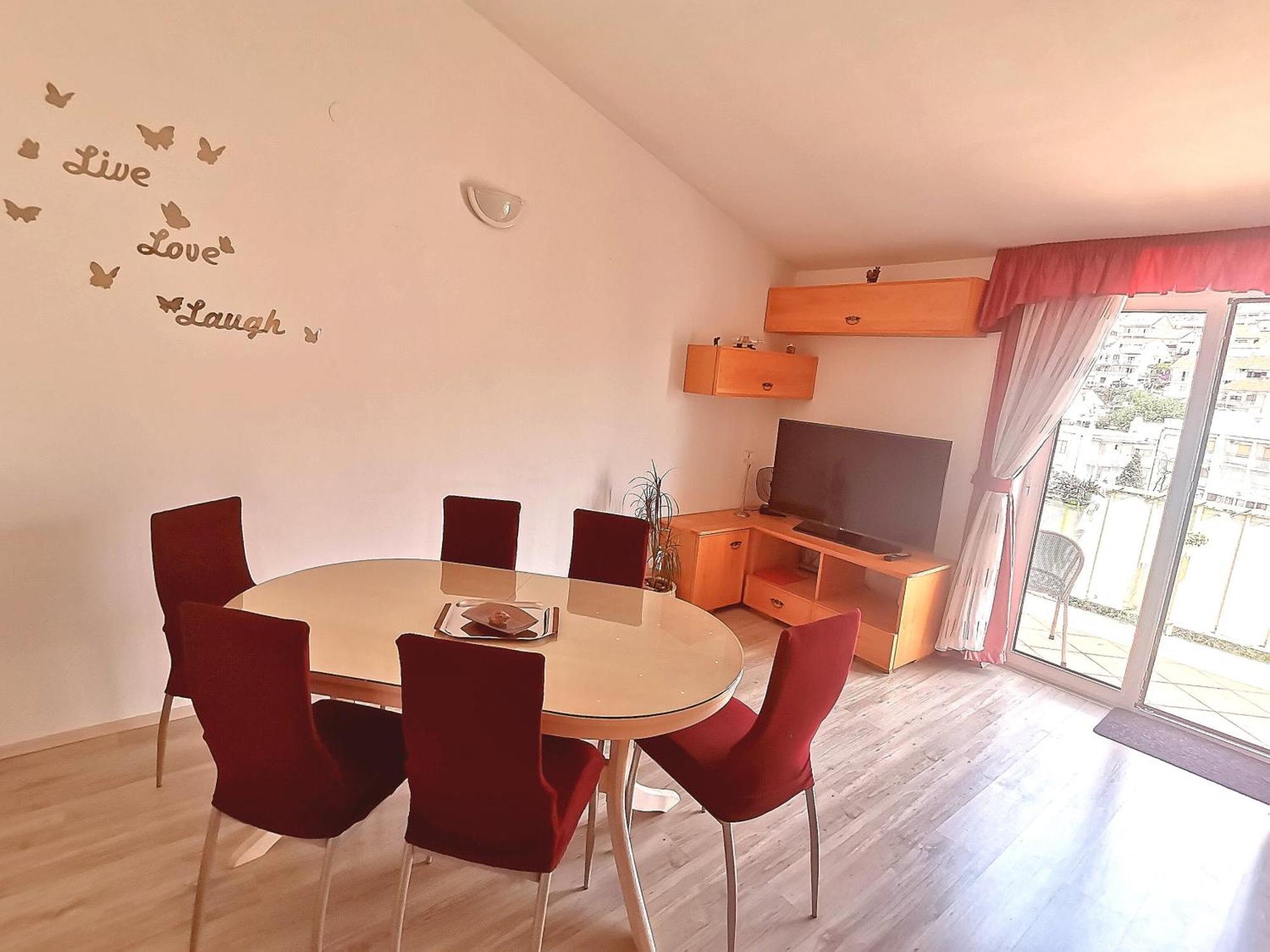 Apartments Green & Orange Хвар Экстерьер фото